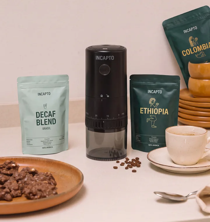 Kaffeebohnen aus einer Herkunft mit elektrischer Mühle